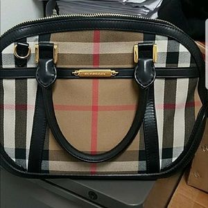 Blueberry Orchard bag in great condition.